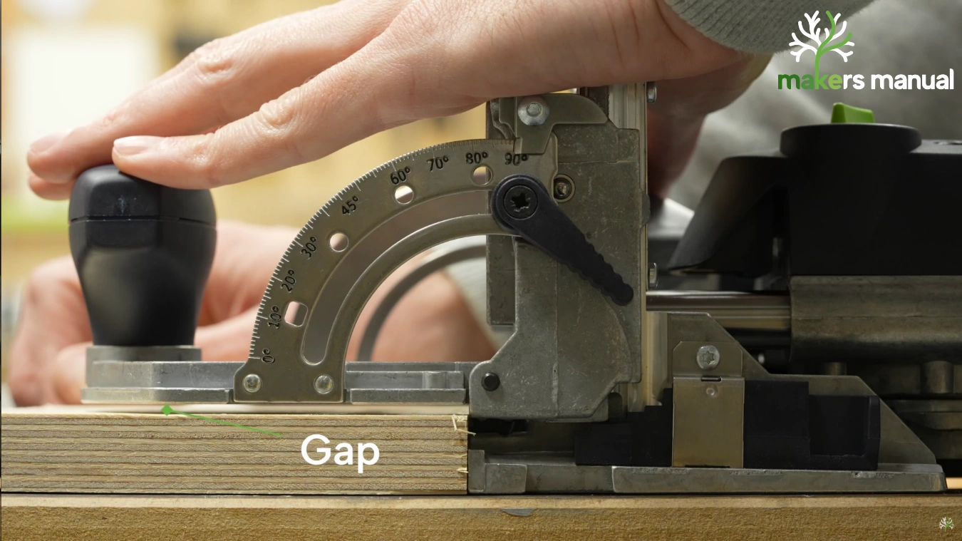 Careful when using three quarter inch ply. Tool base can hit before the fence.